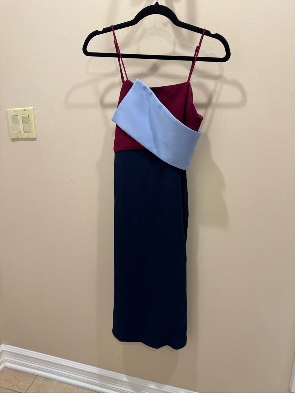 Elliatt Burgundy, Light Blue & Navy Colorblock Spaghetti-Strap Midi Dress